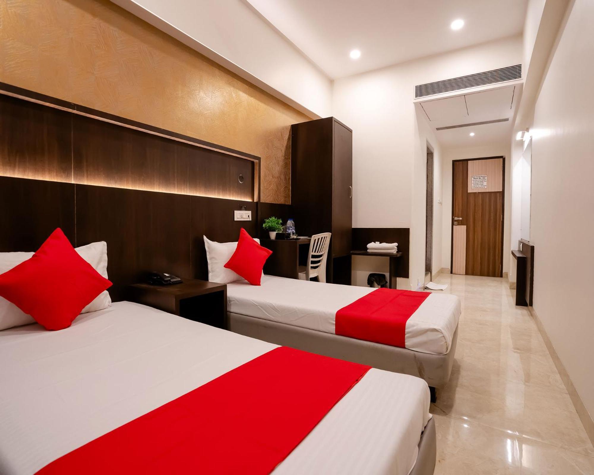Hotel Grand Seasons- Nova Bombaim Exterior foto